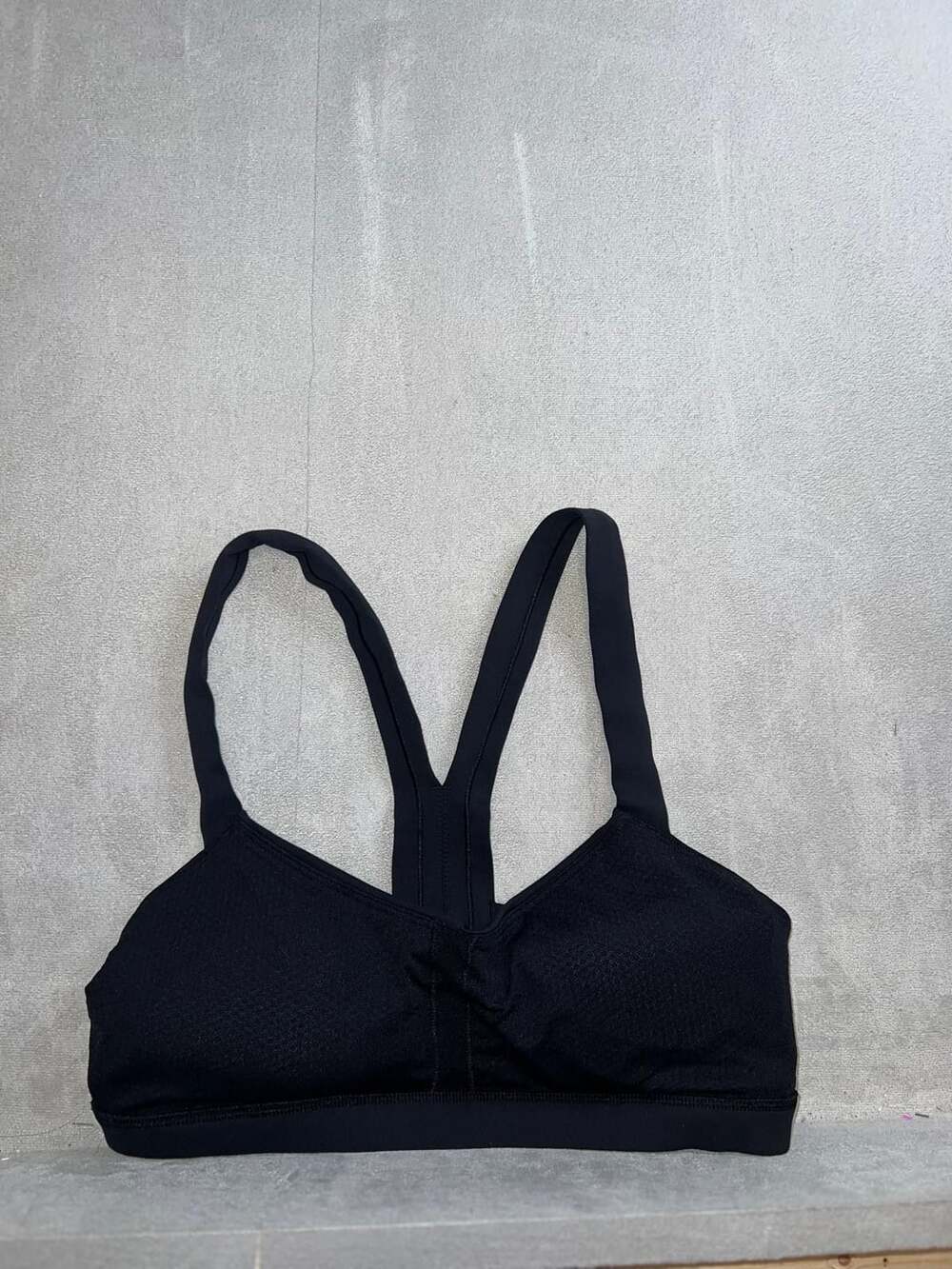 Lululemon Sports Bra Size 8 Black Energy Bra Long Line
